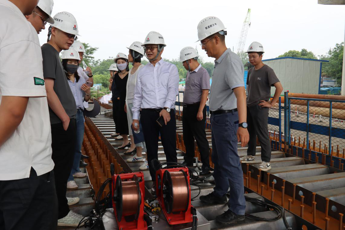 6.8+成乐公司+成渝公司党委委员、财务总监郭人荣赴成乐公司开展工作调研