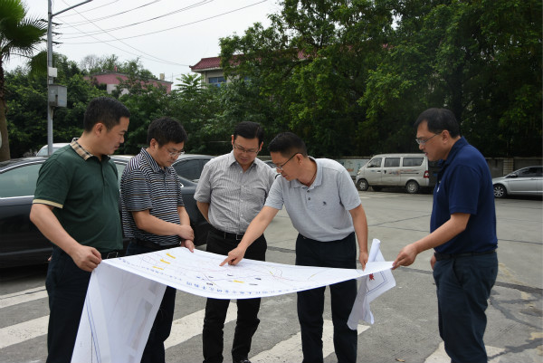 6.29+成都市交通运输委员会主任王翼刚调研成乐扩容双流空港段路线方案_meitu_2.jpg 6.29+成都市交通运输委员会主任王翼刚调研成乐扩容双流空港段路线方案_meitu_2.jpg