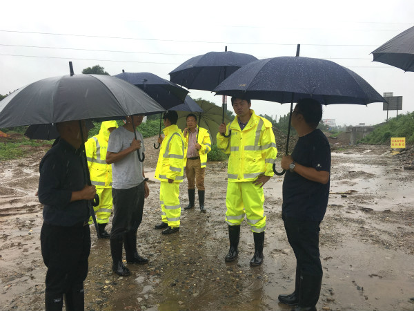 防汛暴雨后专项督查.jpg