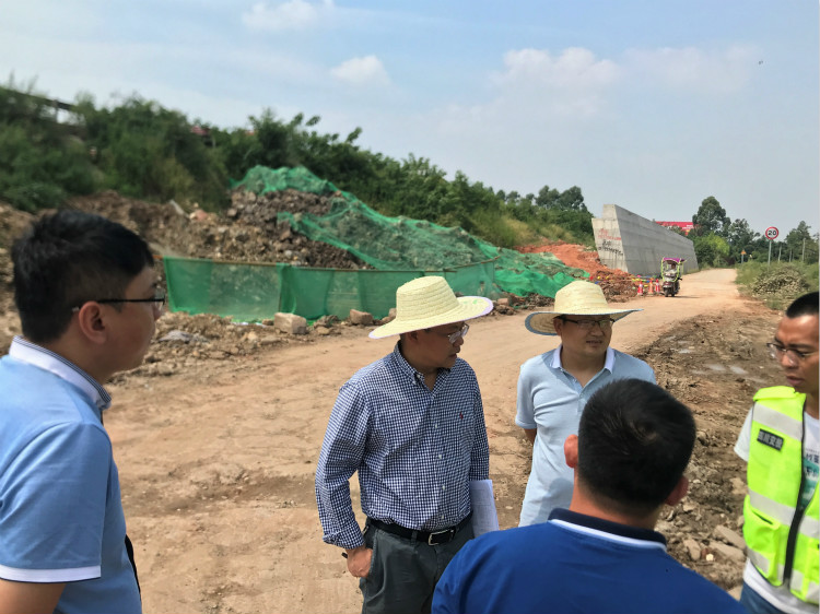 制定措施 加强管控 推进成乐扩容试验段建设_meitu_1.jpg