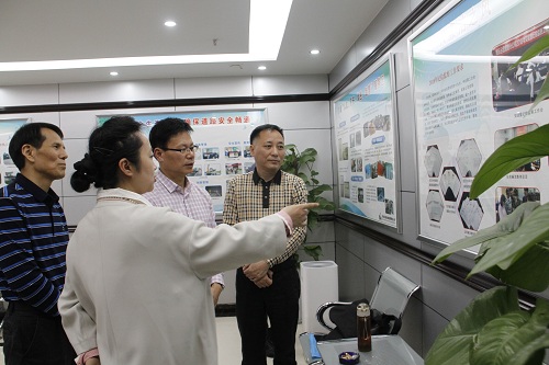 10.12+成乐运营+廖亚玲+浓情暖意 爱漫重阳——成乐运营分公司召开2018年重阳节退休职工座谈会2.jpg