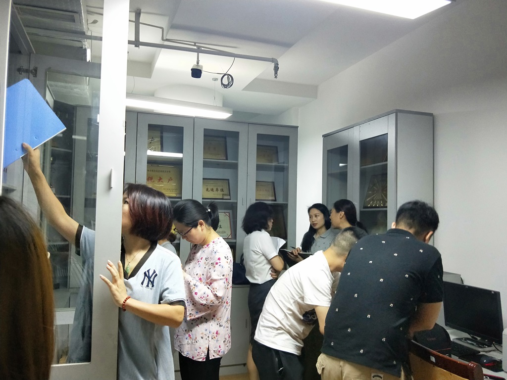 7.24+成乐运营+田明静+省交投集团调研成乐运营分公司档案管理工作1.jpg 7.24+成乐运营+田明静+省交投集团调研成乐运营分公司档案管理工作1.jpg