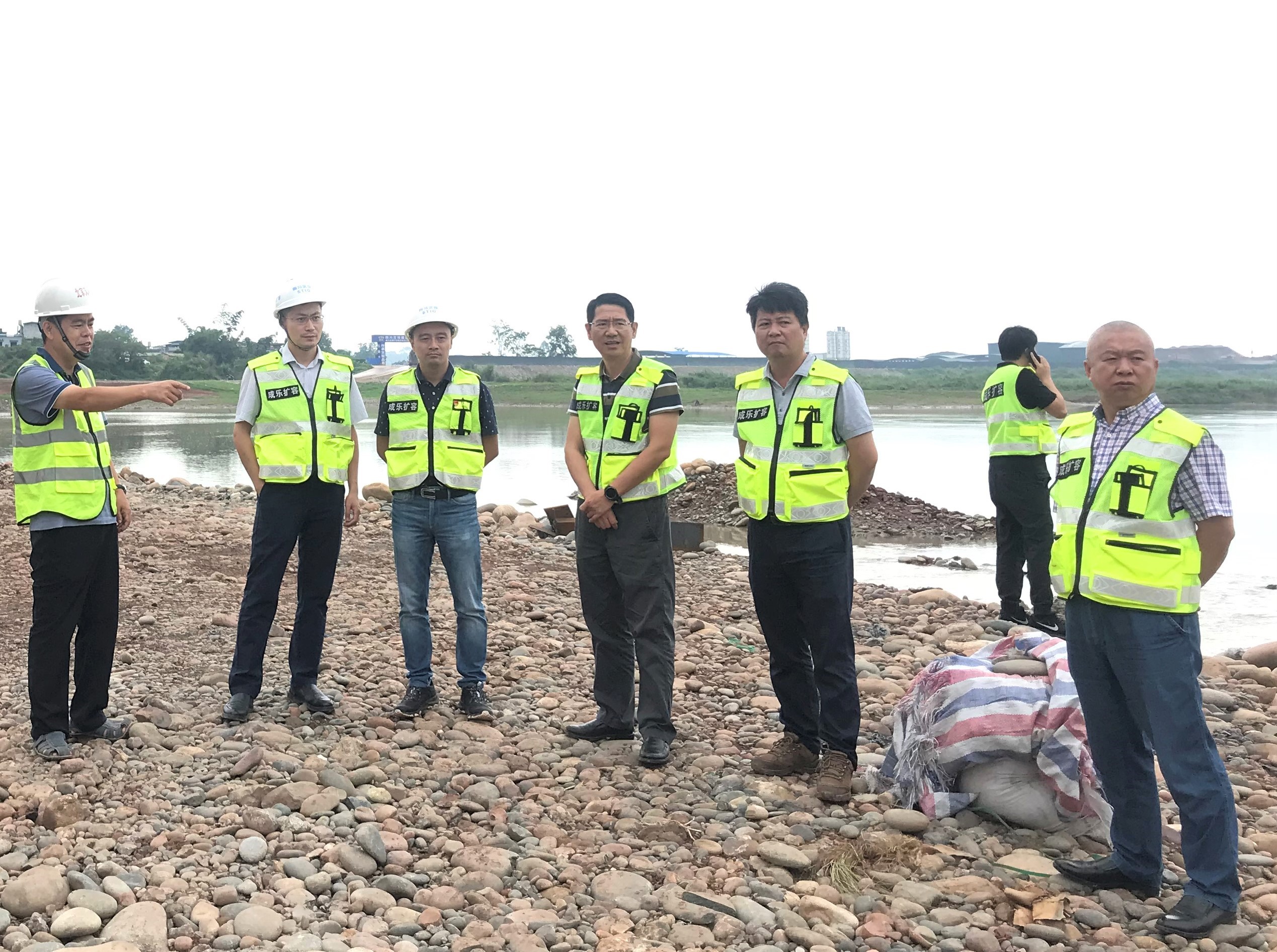 7.27+成乐扩容建设项目开展汛期安全及环保工作专项检查.JPG