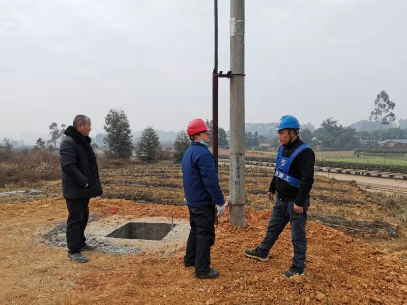 1.21-黄继忠-攻坚克难多方联动协调启动重点难点电力杆线迁改-1.jpg