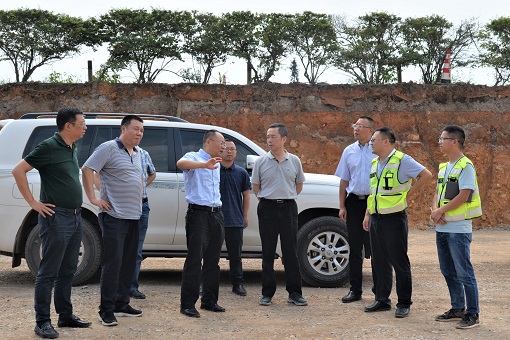 7.7+成渝公司党委书记、董事长甘勇义督查成乐高速扩容建设及运营工作1.jpg 7.7+成渝公司党委书记、董事长甘勇义督查成乐高速扩容建设及运营工作1.jpg