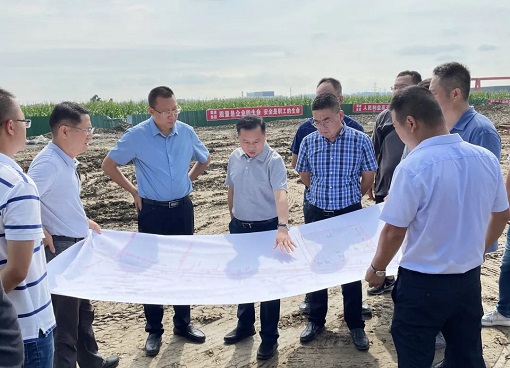 8.20+成渝公司党委副书记、副董事长、总经理李文虎督导成乐扩容项目成雅东侧服务区建设工作.jpg 8.20+成渝公司党委副书记、副董事长、总经理李文虎督导成乐扩容项目成雅东侧服务区建设工作.jpg